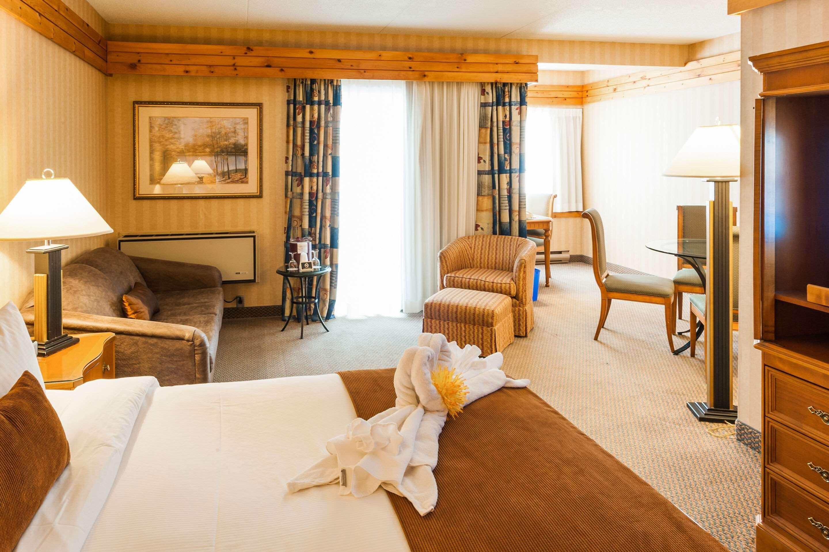 Pinestone Resort, Conference Centre, Spa & Golf Course Haliburton Exterior foto
