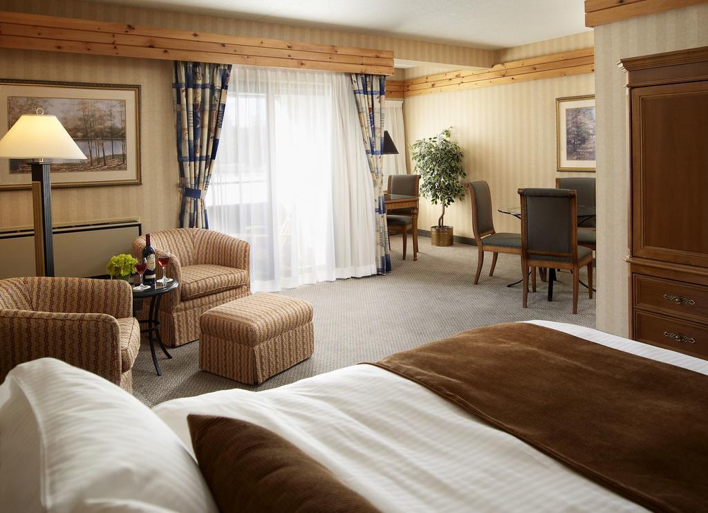 Pinestone Resort, Conference Centre, Spa & Golf Course Haliburton Exterior foto
